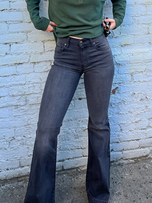 Holly Mid-Rise Jean